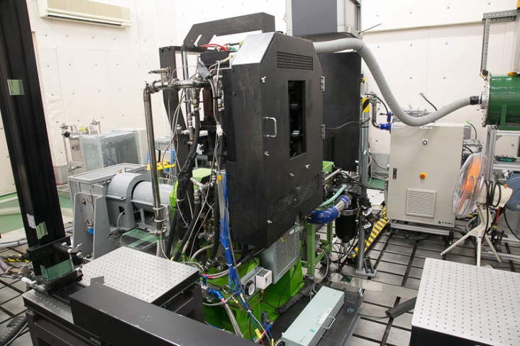 MEMS heat-flux sensor integrated into the optical engine